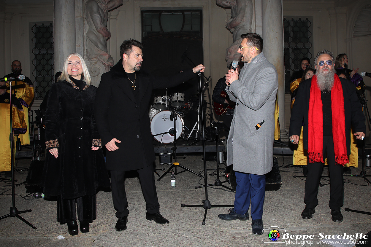 VBS_4546 -  Il Magico Paese di Natale 2024 - Spettacolo di Inaugurazione a Govone.jpg